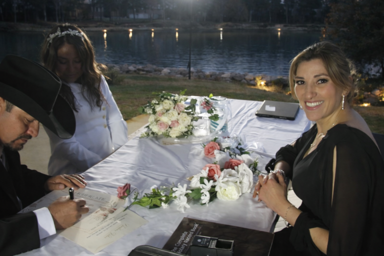 united Hearts By Lola Oficiante de Bodas, Matrimonio Civil en Georgia