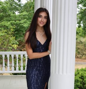 United Hearts By Lola Photography Prom Portrait